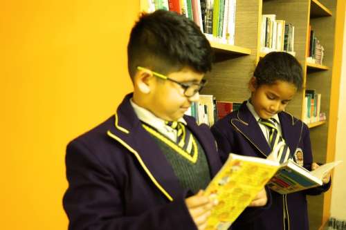 LIBRARY AND READING CLUB