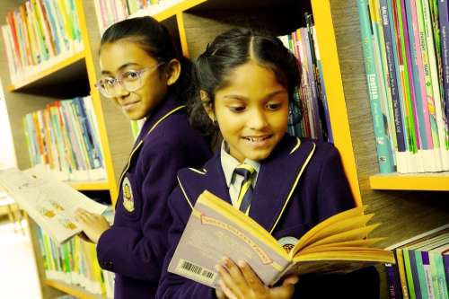 LIBRARY AND READING CLUB